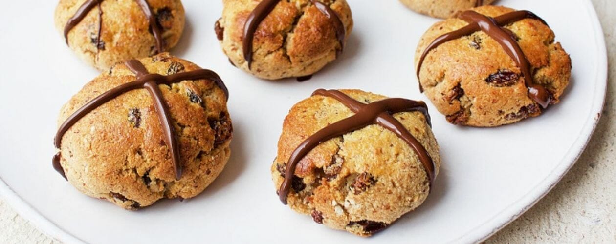 A Healthier Easter - Hot Cross Buns