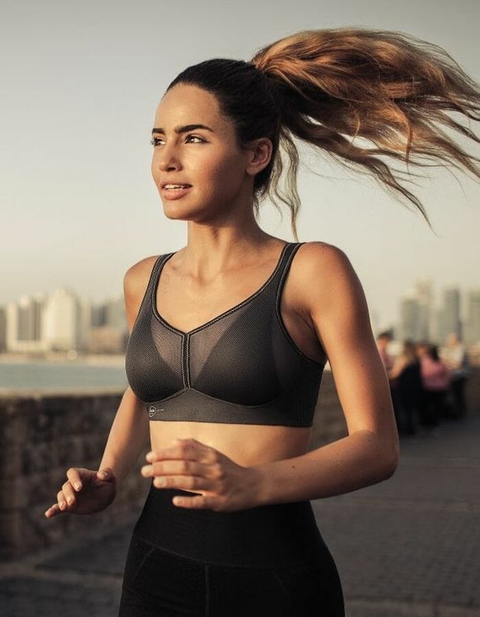 Our bra expert reviews the Anita Active Air Control Delta Pad Sports Bra