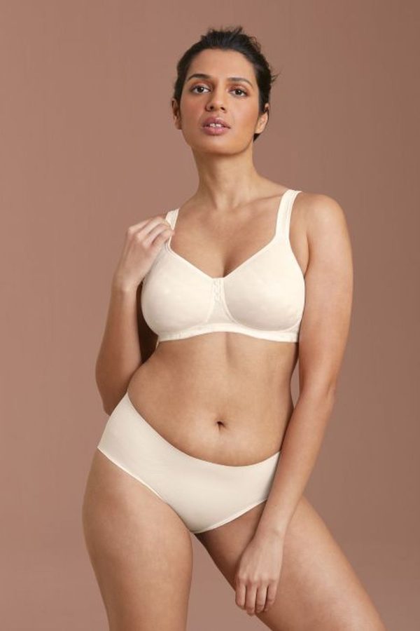 Anita Active Pocket Panty Hipster, Crystal, Lifestyle View